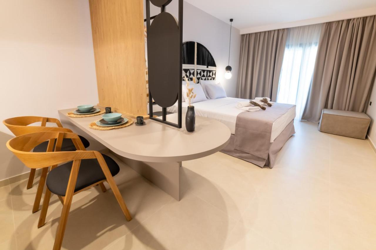 Anesis Deluxe Apartments بارغا المظهر الخارجي الصورة