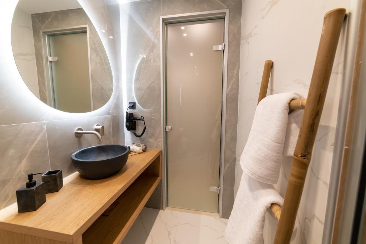 Anesis Deluxe Apartments بارغا المظهر الخارجي الصورة