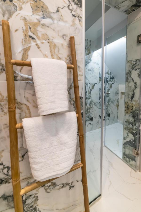 Anesis Deluxe Apartments بارغا المظهر الخارجي الصورة