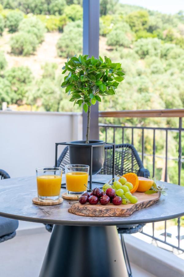 Anesis Deluxe Apartments بارغا المظهر الخارجي الصورة